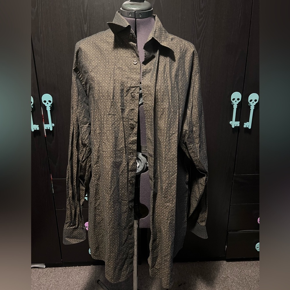 Men’s dress shirt